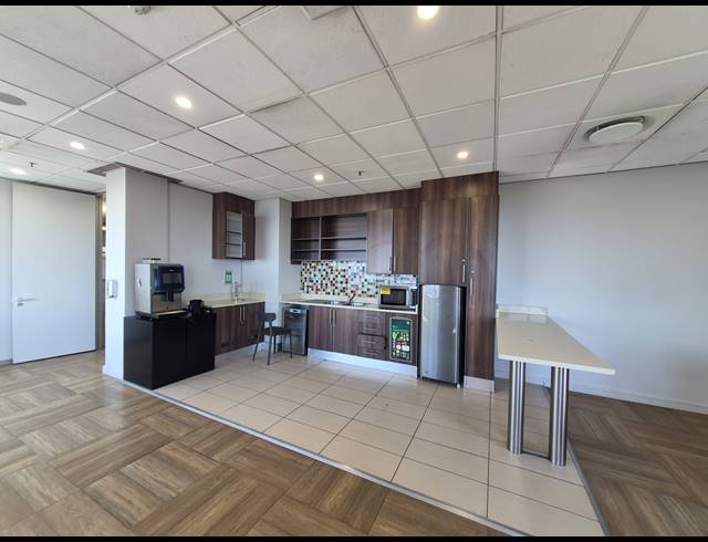 1,563M² OFFICE TO LET IN SANDTON CENTRAL